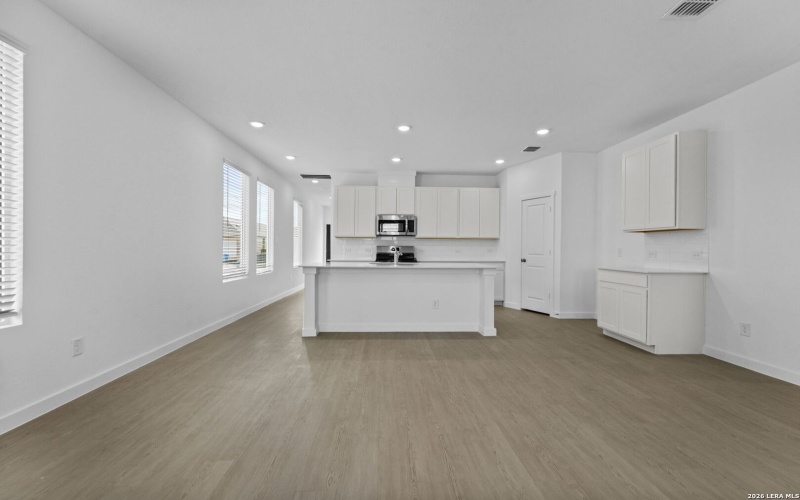 6525 Titan Park, Converse, TX 78109, 5 Bedrooms Bedrooms, ,3 BathroomsBathrooms,Residential,For Sale,6525 Titan Park,0,1936773