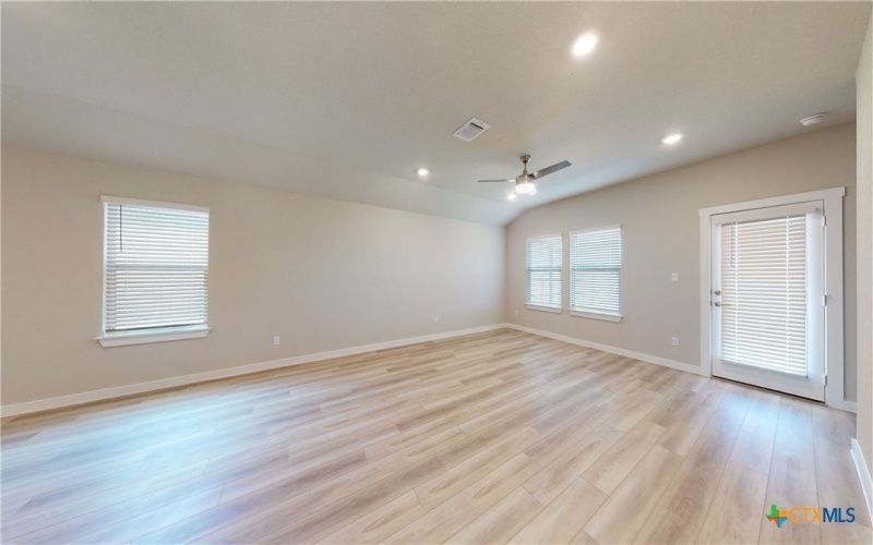 4014 Baerlon Cove, Killeen, TX 76542, 4 Bedrooms Bedrooms, ,2 BathroomsBathrooms,Residential,For Sale,4014 Baerlon Cove,0,586705