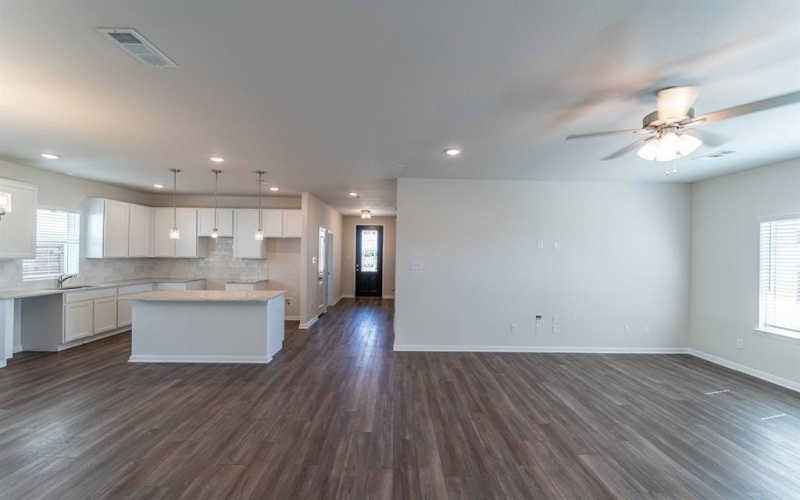 1717 Morning Mist Way, Mesquite, TX 75181, 4 Bedrooms Bedrooms, ,2 BathroomsBathrooms,Residential,For Sale,1717 Morning Mist Way,20466183