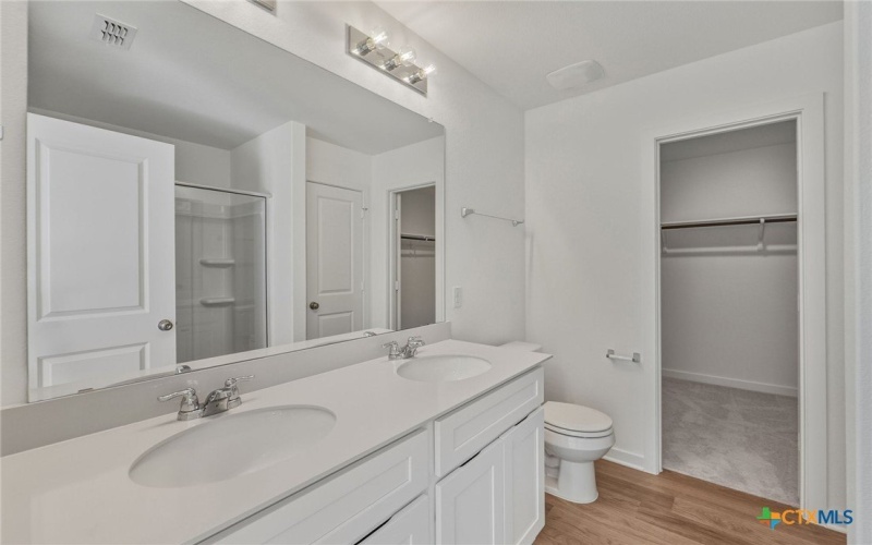 172 Golden Bell Way, Buda, TX 78610, 3 Bedrooms Bedrooms, ,2 BathroomsBathrooms,Residential,For Sale,172 Golden Bell Way,0,603020