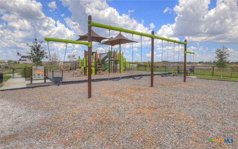 125 MORNING SIDE Grove, San Marcos, TX 78666, 4 Habitaciones Habitaciones , ,2 BañosBaños,Residential,En Venta,125 MORNING SIDE Grove,0,603035