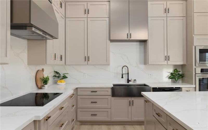 7820 N 38th Street, McAllen, TX 78504, 4 Bedrooms Bedrooms, ,3 BathroomsBathrooms,Residential,For Sale,7820 N 38th Street,0,492303