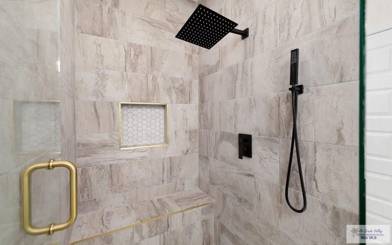 1706 ALYSSA DR, MERCEDES, TX 78570, 3 Habitaciones Habitaciones , ,2 BañosBaños,Residential,En Venta,1706 ALYSSA DR,0,29771703