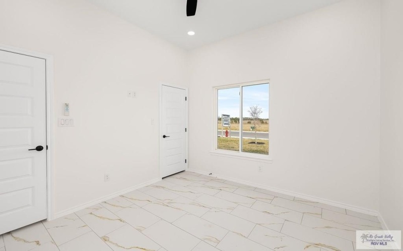 1706 ALYSSA DR, MERCEDES, TX 78570, 3 Habitaciones Habitaciones , ,2 BañosBaños,Residential,En Venta,1706 ALYSSA DR,0,29771703