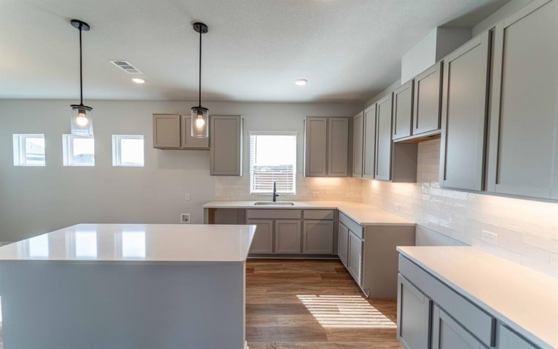 1800 Acorn Creek Circle, Mesquite, TX 75181, 4 Bedrooms Bedrooms, ,2 BathroomsBathrooms,Residential,For Sale,1800 Acorn Creek Circle,20466205