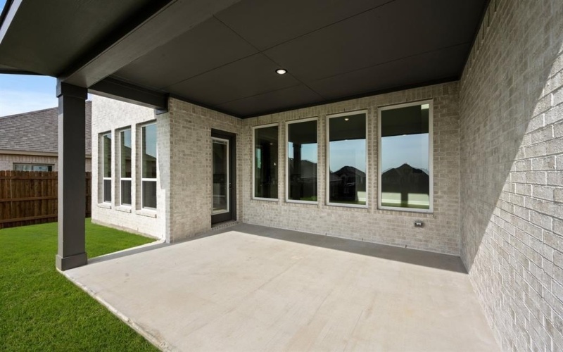 2609 Steve Street, Burleson, TX 76028, 4 Bedrooms Bedrooms, ,3 BathroomsBathrooms,Residential,For Sale,2609 Steve Street,0,21001034