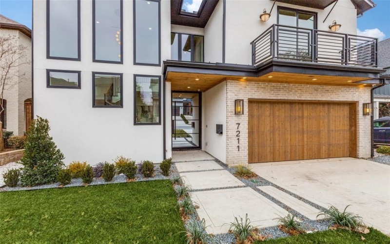 7211 Coronado Avenue, Dallas, TX 75214, 5 Bedrooms Bedrooms, ,6 BathroomsBathrooms,Residential,For Sale,7211 Coronado Avenue,0,21129805