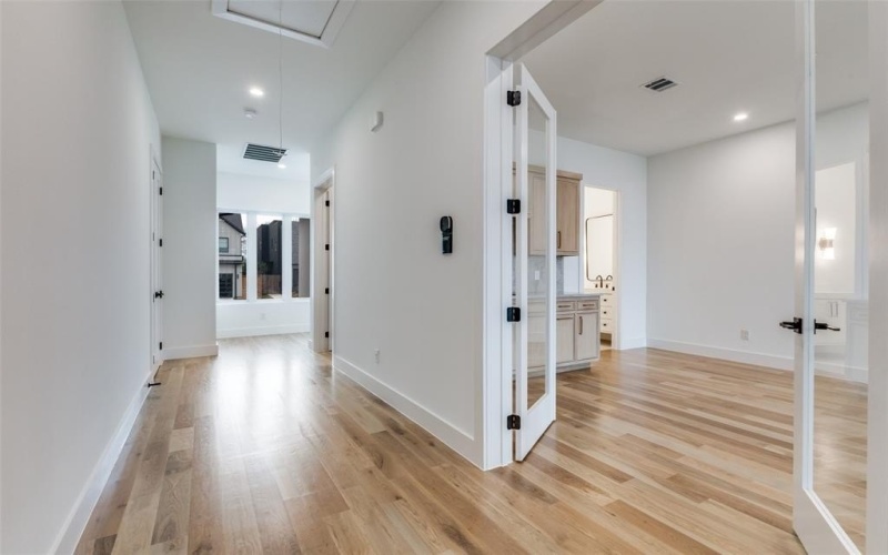 7211 Coronado Avenue, Dallas, TX 75214, 5 Bedrooms Bedrooms, ,6 BathroomsBathrooms,Residential,For Sale,7211 Coronado Avenue,0,21129805