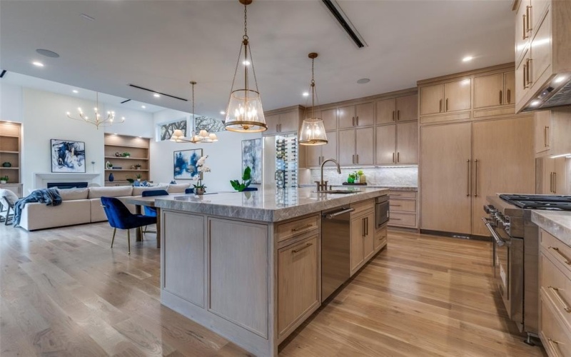 7211 Coronado Avenue, Dallas, TX 75214, 5 Bedrooms Bedrooms, ,6 BathroomsBathrooms,Residential,For Sale,7211 Coronado Avenue,0,21129805