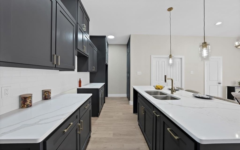 8002 Julie Avenue, Fort Worth, TX 76116, 8 Habitaciones Habitaciones , ,5 BañosBaños,Residential Multi Family,En Venta,8002 Julie Avenue,0,21162914