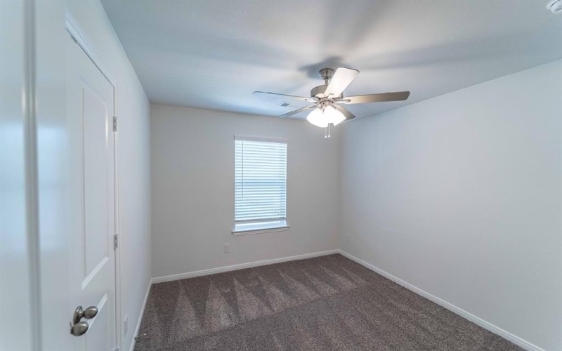2040 Fall Creek Cove, Mesquite, TX 75181, 4 Bedrooms Bedrooms, ,2 BathroomsBathrooms,Residential,For Sale,2040 Fall Creek Cove,20466237