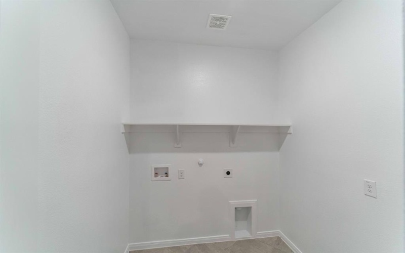 2040 Fall Creek Cove, Mesquite, TX 75181, 4 Bedrooms Bedrooms, ,2 BathroomsBathrooms,Residential,For Sale,2040 Fall Creek Cove,20466237