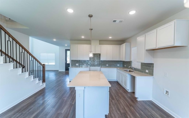 2040 Fall Creek Cove, Mesquite, TX 75181, 4 Bedrooms Bedrooms, ,2 BathroomsBathrooms,Residential,For Sale,2040 Fall Creek Cove,20466237