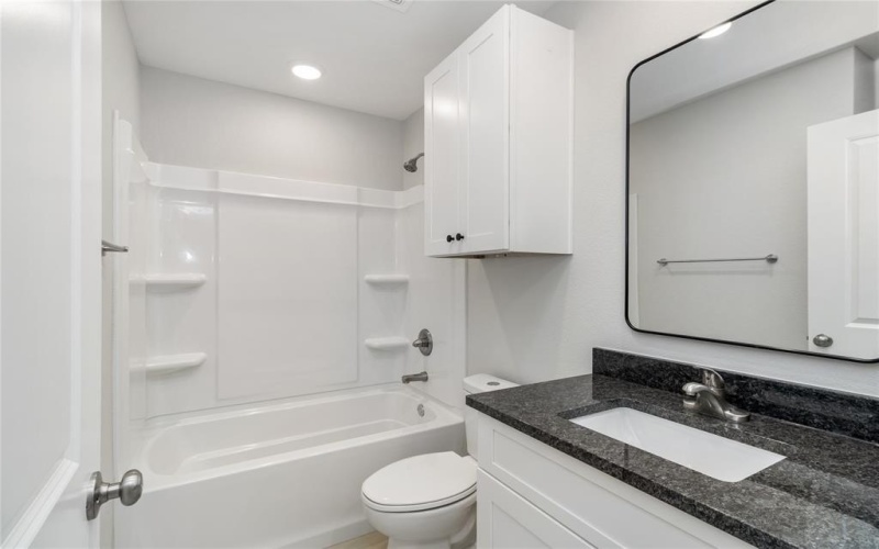 913 E 3RD Street, Coleman, TX 76834, 3 Habitaciones Habitaciones , ,2 BañosBaños,Residential,En Venta,913 E 3RD Street,0,21164506