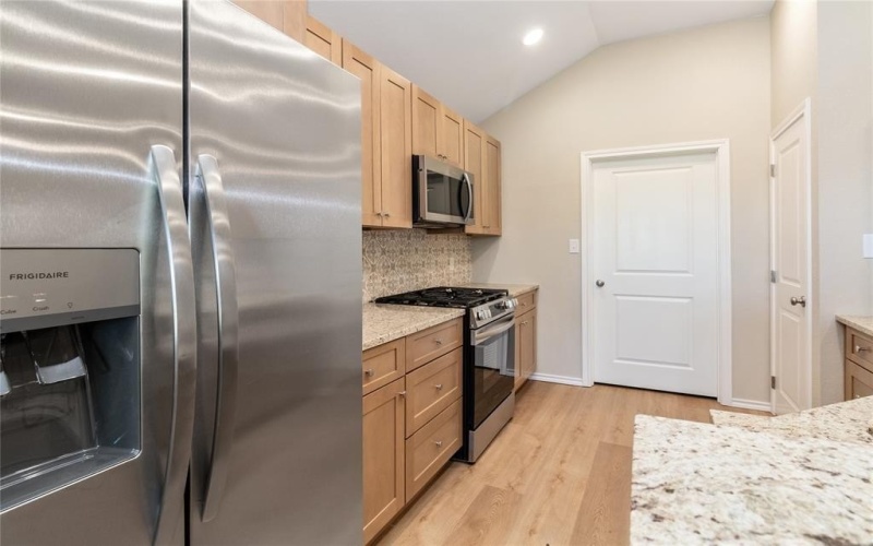 807 Bella Blvd Street, Coleman, TX 76834, 3 Habitaciones Habitaciones , ,2 BañosBaños,Residential,En Venta,807 Bella Blvd Street,0,21164522