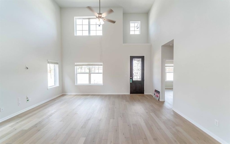 2044 Fall Creek Cove, Mesquite, TX 75181, 3 Bedrooms Bedrooms, ,2 BathroomsBathrooms,Residential,For Sale,2044 Fall Creek Cove,20466250