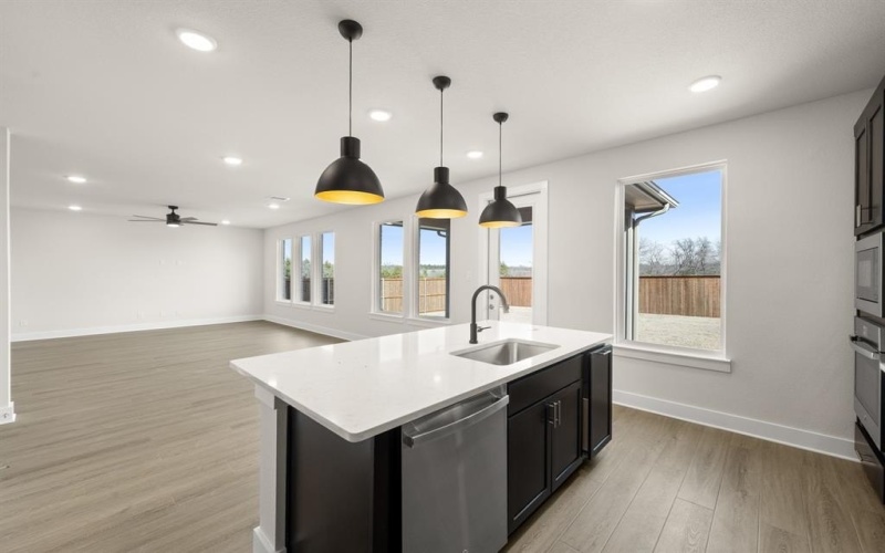 2216 Shady Elm Road, Midlothian, TX 76065, 4 Bedrooms Bedrooms, ,2 BathroomsBathrooms,Residential,For Sale,2216 Shady Elm Road,0,21164817