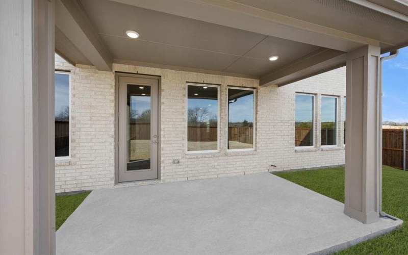 2216 Shady Elm Road, Midlothian, TX 76065, 4 Bedrooms Bedrooms, ,2 BathroomsBathrooms,Residential,For Sale,2216 Shady Elm Road,0,21164817