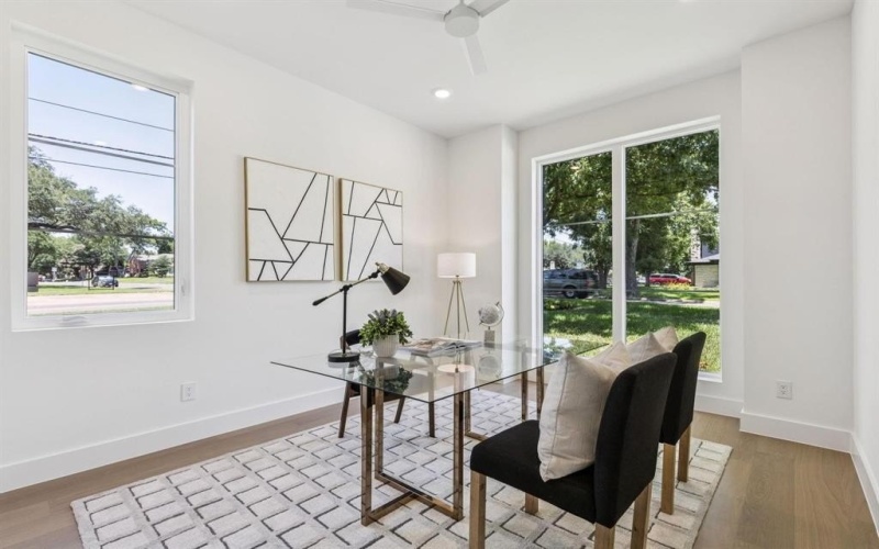 6402 Kenwood Avenue, Dallas, TX 75214, 5 Bedrooms Bedrooms, ,6 BathroomsBathrooms,Residential,For Sale,6402 Kenwood Avenue,0,21164823