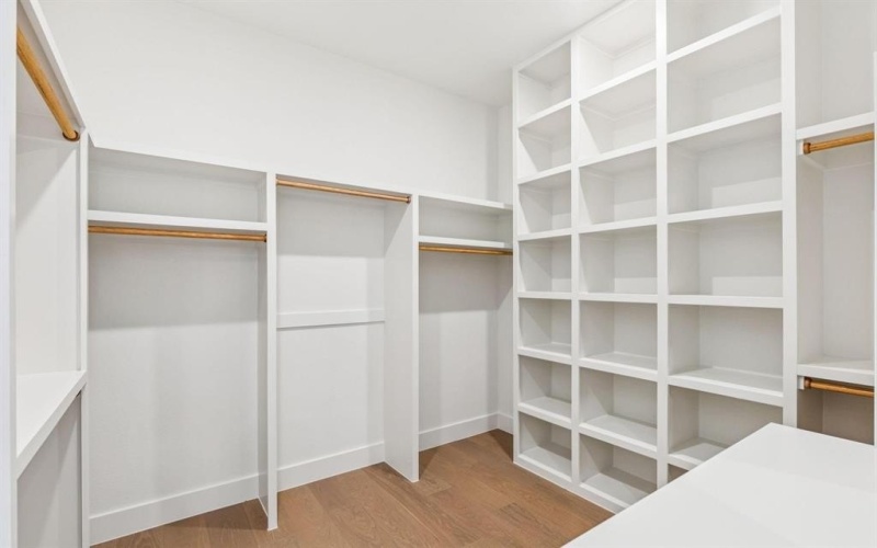 6402 Kenwood Avenue, Dallas, TX 75214, 5 Bedrooms Bedrooms, ,6 BathroomsBathrooms,Residential,For Sale,6402 Kenwood Avenue,0,21164823