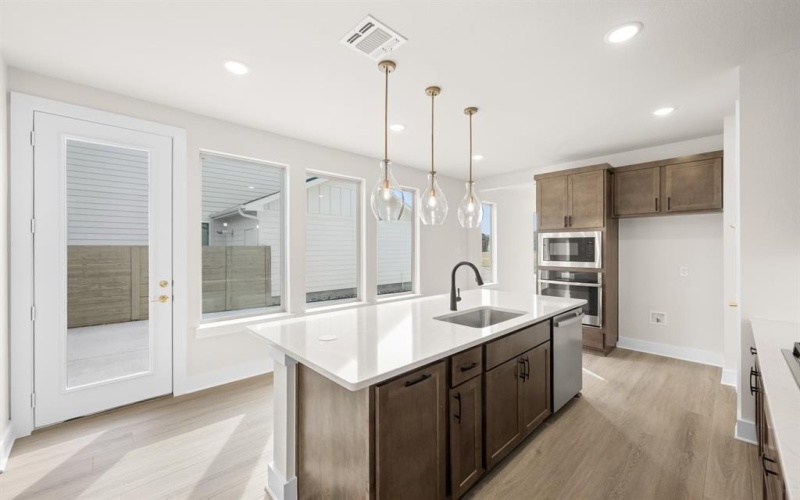 1214 Laurel Lane, Argyle, TX 76226, 4 Habitaciones Habitaciones , ,3 BañosBaños,Residential,En Venta,1214 Laurel Lane,0,21164844