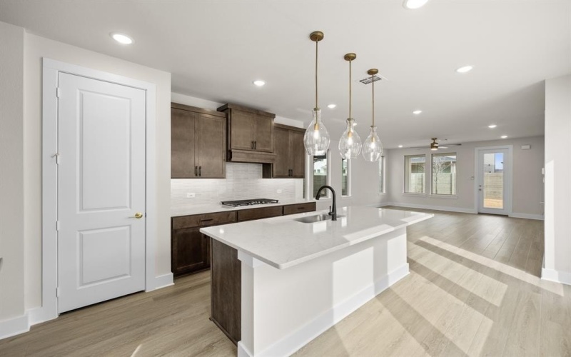 1214 Laurel Lane, Argyle, TX 76226, 4 Habitaciones Habitaciones , ,3 BañosBaños,Residential,En Venta,1214 Laurel Lane,0,21164844