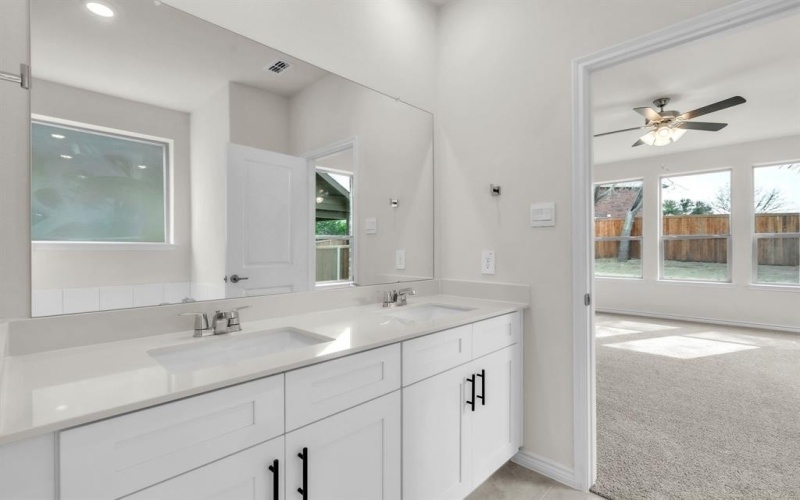 9213 Gossamer St, McKinney, TX 75071, 5 Habitaciones Habitaciones , ,3 BañosBaños,Residential,En Venta,9213 Gossamer St,0,21165065