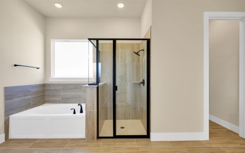 1651 Blackfoot Parkway, Waxahachie, TX 75165, 4 Bedrooms Bedrooms, ,2 BathroomsBathrooms,Residential,For Sale,1651 Blackfoot Parkway,0,21165118