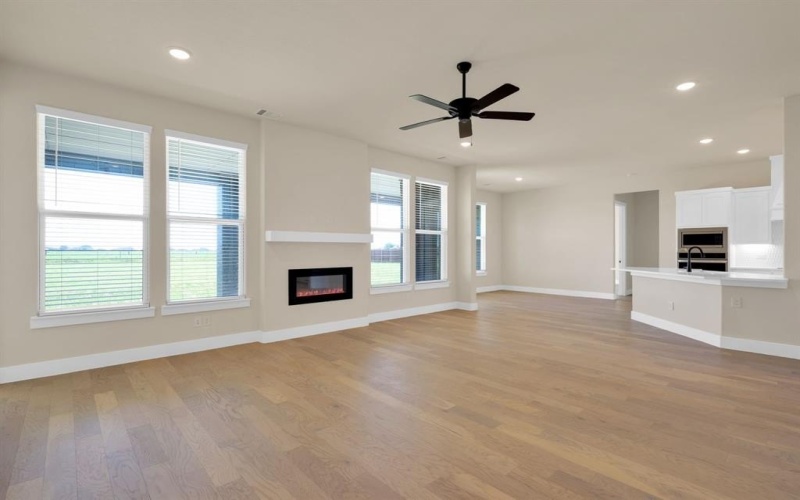 1651 Blackfoot Parkway, Waxahachie, TX 75165, 4 Bedrooms Bedrooms, ,2 BathroomsBathrooms,Residential,For Sale,1651 Blackfoot Parkway,0,21165118