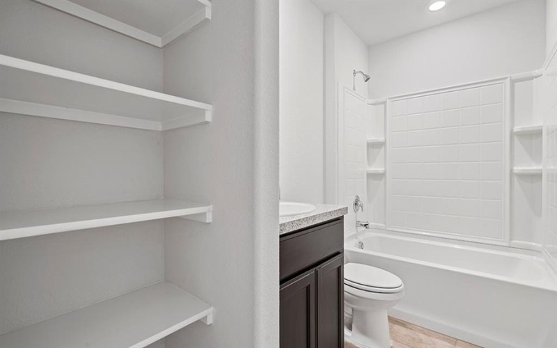 8121 BELTMILL Parkway, Fort Worth, TX 76131, 3 Bedrooms Bedrooms, ,2 BathroomsBathrooms,Residential,For Sale,8121 BELTMILL Parkway,20478389
