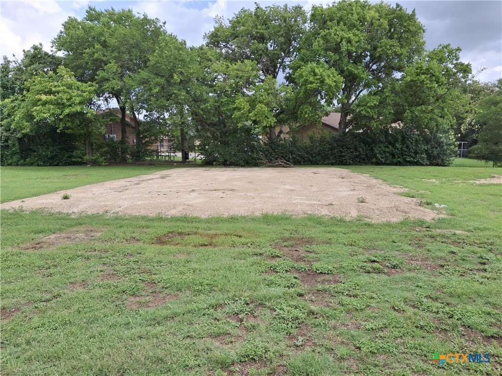 488 E Avenue R, Belton, TX 76513, 3 Habitaciones Habitaciones , ,2 BañosBaños,Residential,En Venta,488 E Avenue R,0,582494