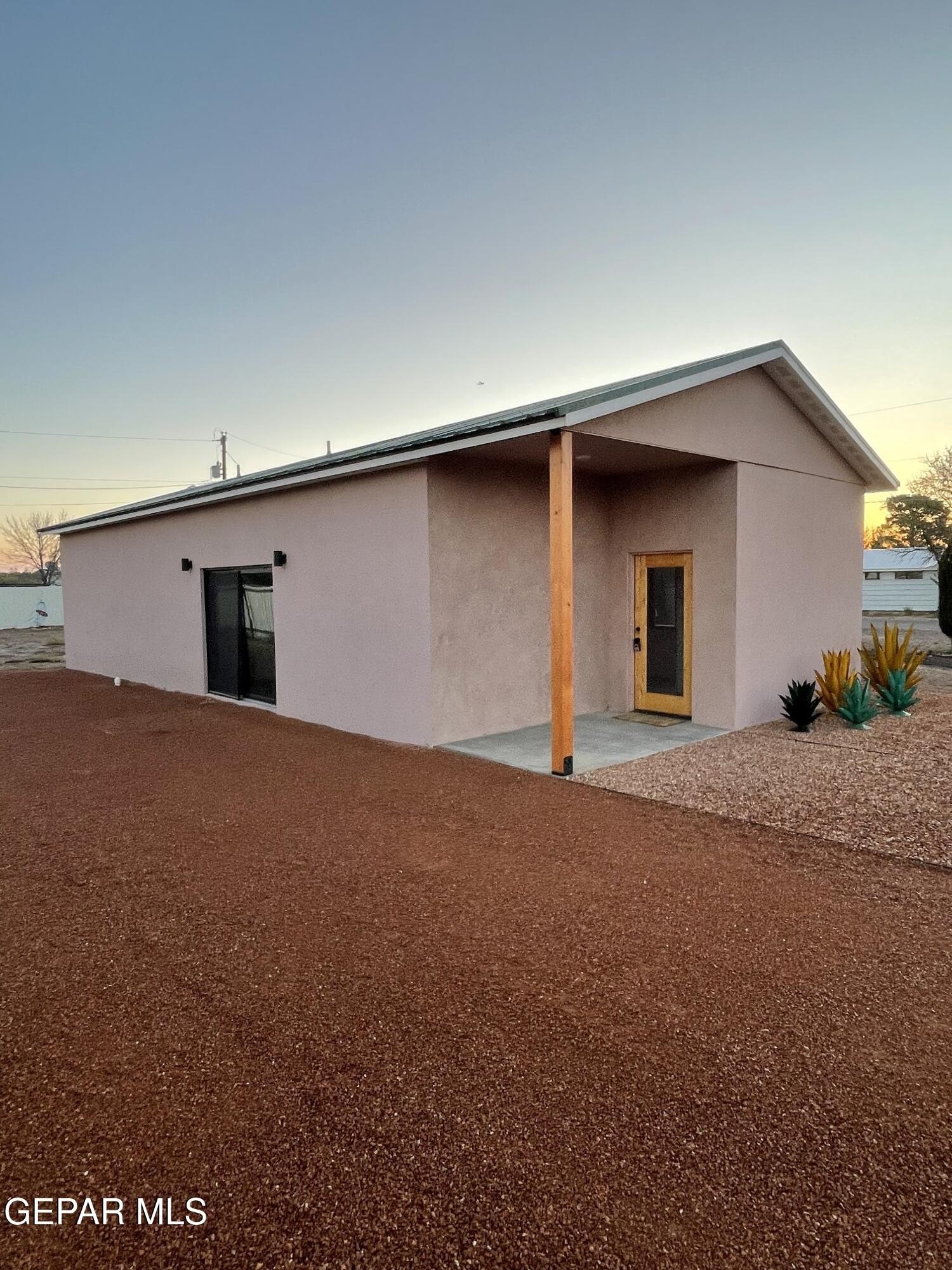 1402 Philadelphia Street, Unincorporated, TX 99999, 1 Bedroom Bedrooms, ,1 BathroomBathrooms,Residential,For Sale,1402 Philadelphia Street,0,937330