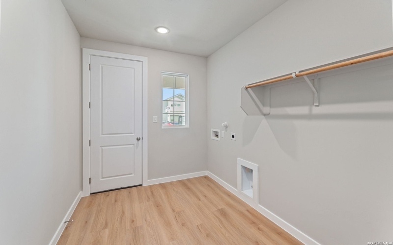 743 Langston, New Braunfels, TX 78130, 3 Habitaciones Habitaciones , ,2 BañosBaños,Residential,En Venta,743 Langston,0,1936470