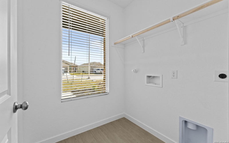 439 Kayden Ct, Marion, TX 78109, 4 Bedrooms Bedrooms, ,3 BathroomsBathrooms,Residential,For Sale,439 Kayden Ct,0,1937263