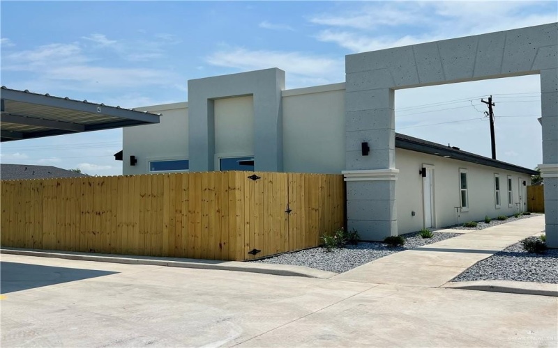 1817 Monaco Drive unit: 2 #2, San Juan, TX 78589, 2 Habitaciones Habitaciones , ,2 BañosBaños,Residential,En Venta,1817 Monaco Drive unit: 2,0,471861