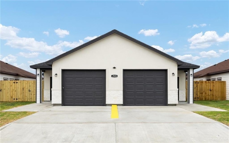 2526 N Valley Circle unit: A #A, La Feria, TX 78559, 2 Bedrooms Bedrooms, ,2 BathroomsBathrooms,Residential,For Sale,2526 N Valley Circle unit: A,0,472878