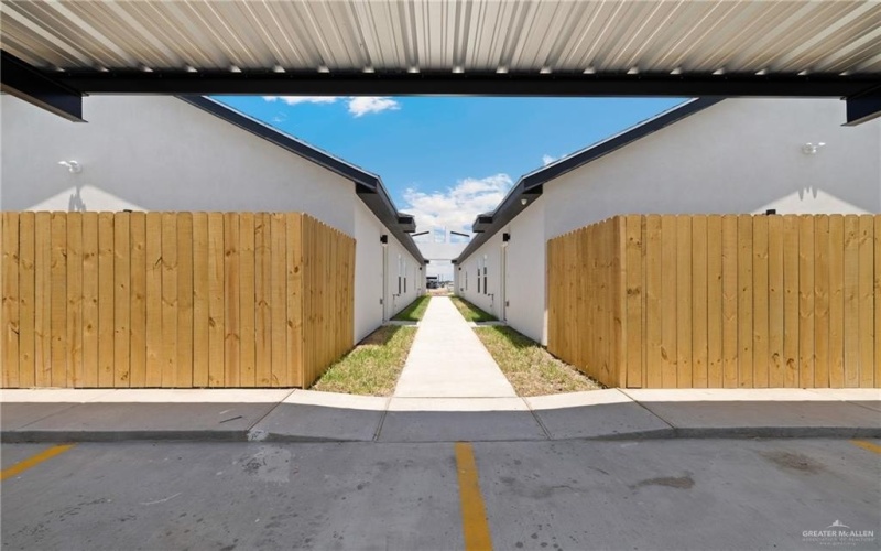 2417 Indian Creek Avenue unit: 1 #1, McAllen, TX 78504, 2 Habitaciones Habitaciones , ,2 BañosBaños,Residential,En Venta,2417 Indian Creek Avenue unit: 1,0,475535