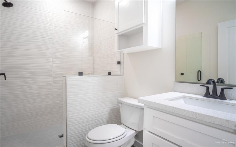 2104 E Viviana Street unit: 3 #3, Edinburg, TX 78542, 3 Habitaciones Habitaciones , ,2 BañosBaños,Residential,En Venta,2104 E Viviana Street unit: 3,0,478598