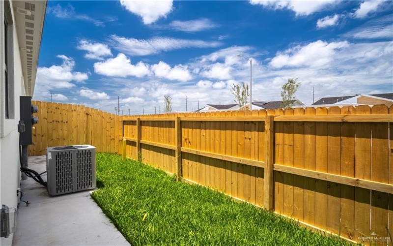 2104 E Viviana Street unit: 3 #3, Edinburg, TX 78542, 3 Habitaciones Habitaciones , ,2 BañosBaños,Residential,En Venta,2104 E Viviana Street unit: 3,0,478598