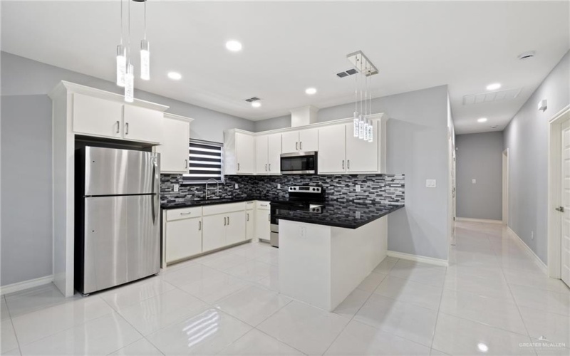 2417 Indian Creek Avenue unit: 2 #2, McAllen, TX 78504, 3 Habitaciones Habitaciones , ,2 BañosBaños,Residential,En Venta,2417 Indian Creek Avenue unit: 2,0,479615