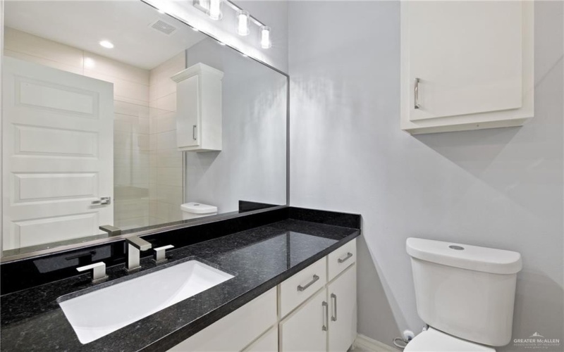 2417 Indian Creek Avenue unit: 2 #2, McAllen, TX 78504, 3 Habitaciones Habitaciones , ,2 BañosBaños,Residential,En Venta,2417 Indian Creek Avenue unit: 2,0,479615