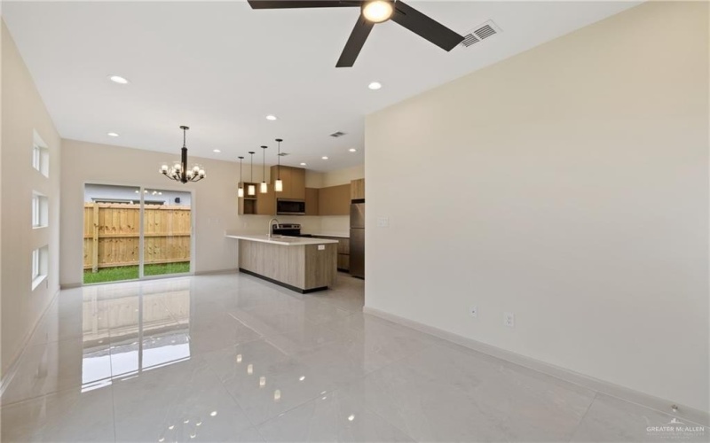 1906 W Violet Drive unit: 2 #2, Pharr, TX 78577, 2 Bedrooms Bedrooms, ,2 BathroomsBathrooms,Residential,For Sale,1906 W Violet Drive unit: 2,0,480840