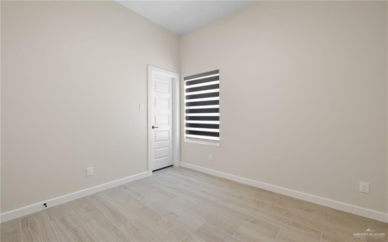 5705 Notre Dame Avenue unit: 2 #2, McAllen, TX 78504, 3 Bedrooms Bedrooms, ,2 BathroomsBathrooms,Residential,For Sale,5705 Notre Dame Avenue unit: 2,0,482531