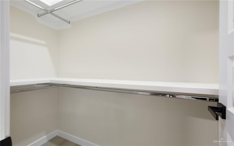 5705 Notre Dame Avenue unit: 2 #2, McAllen, TX 78504, 3 Bedrooms Bedrooms, ,2 BathroomsBathrooms,Residential,For Sale,5705 Notre Dame Avenue unit: 2,0,482531