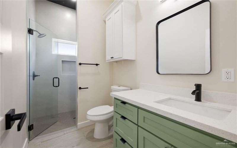 5705 Notre Dame Avenue unit: 3 #3, McAllen, TX 78504, 2 Habitaciones Habitaciones , ,2 BañosBaños,Residential,En Venta,5705 Notre Dame Avenue unit: 3,0,482532