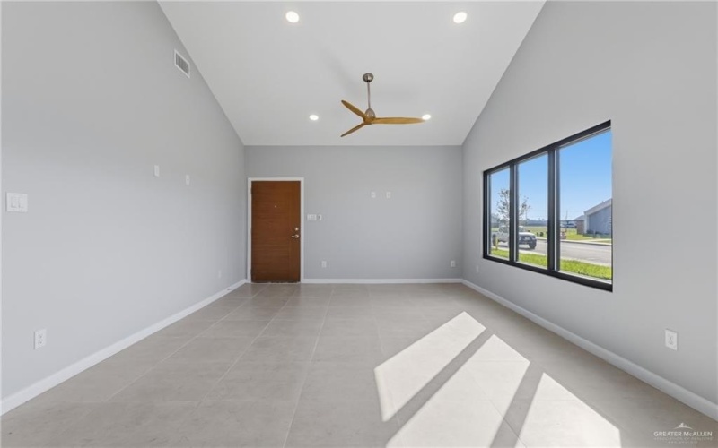 2612 Mockingbird Road unit: 2 #2, Weslaco, TX 78596, 2 Habitaciones Habitaciones , ,2 BañosBaños,Residential,En Venta,2612 Mockingbird Road unit: 2,0,484454