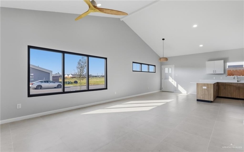 2612 Mockingbird Road unit: 2 #2, Weslaco, TX 78596, 2 Habitaciones Habitaciones , ,2 BañosBaños,Residential,En Venta,2612 Mockingbird Road unit: 2,0,484454