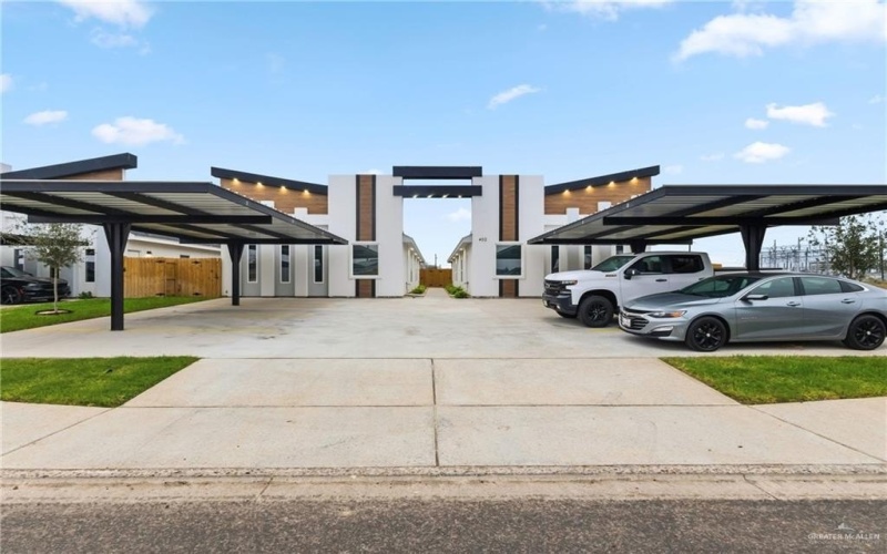 402 N Alexandrite Avenue unit: 1 #1, Edinburg, TX 78541, 2 Bedrooms Bedrooms, ,2 BathroomsBathrooms,Residential,For Sale,402 N Alexandrite Avenue unit: 1,0,487999