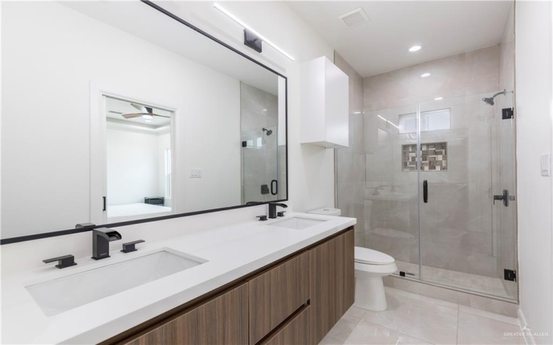 5900 Providence Avenue unit: C #C, McAllen, TX 78504, 2 Bedrooms Bedrooms, ,2 BathroomsBathrooms,Residential,For Sale,5900 Providence Avenue unit: C,0,488516