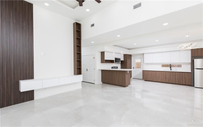 5900 Providence Avenue unit: C #C, McAllen, TX 78504, 2 Bedrooms Bedrooms, ,2 BathroomsBathrooms,Residential,For Sale,5900 Providence Avenue unit: C,0,488516